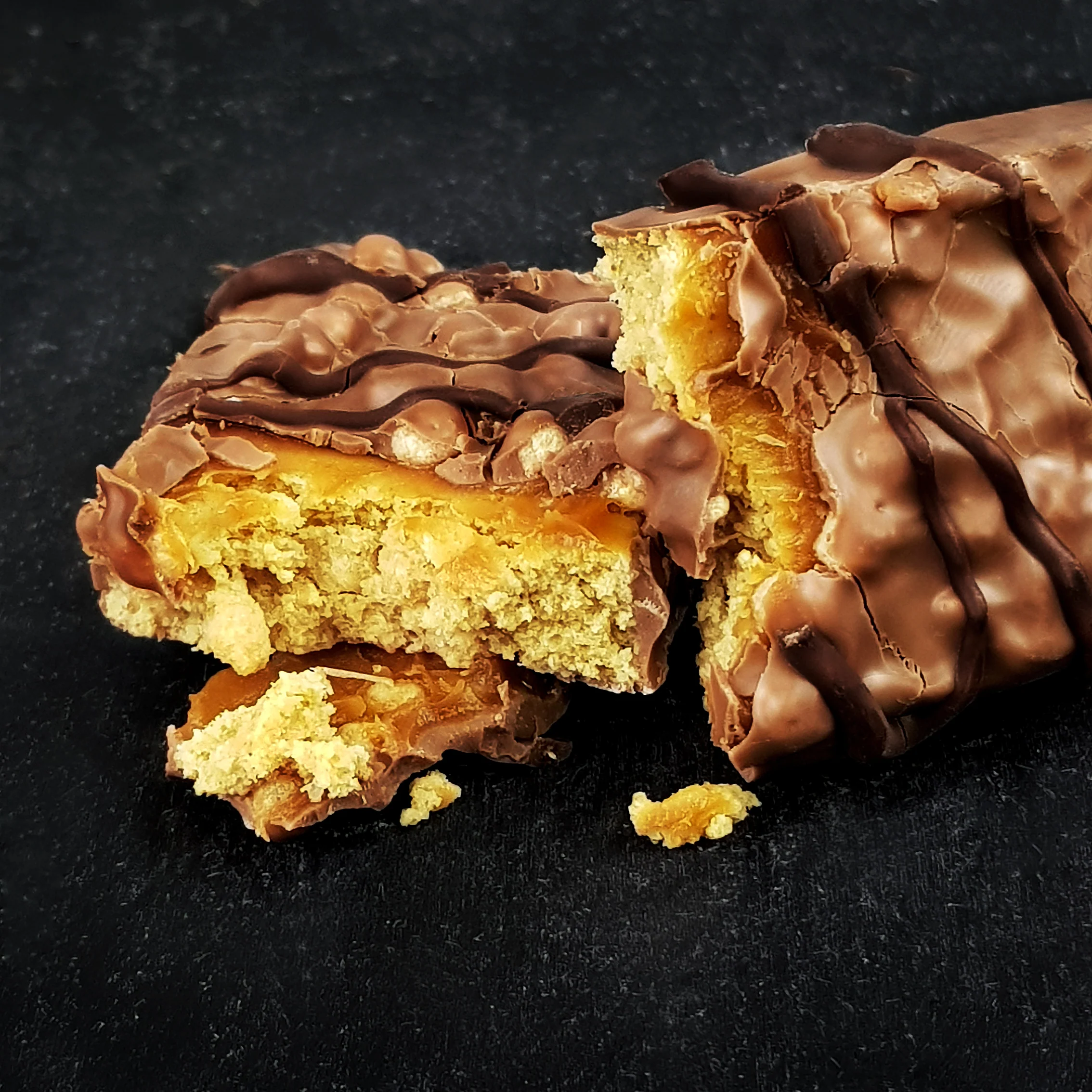 Crunchy Protein Bar (12x45g) - Image 10